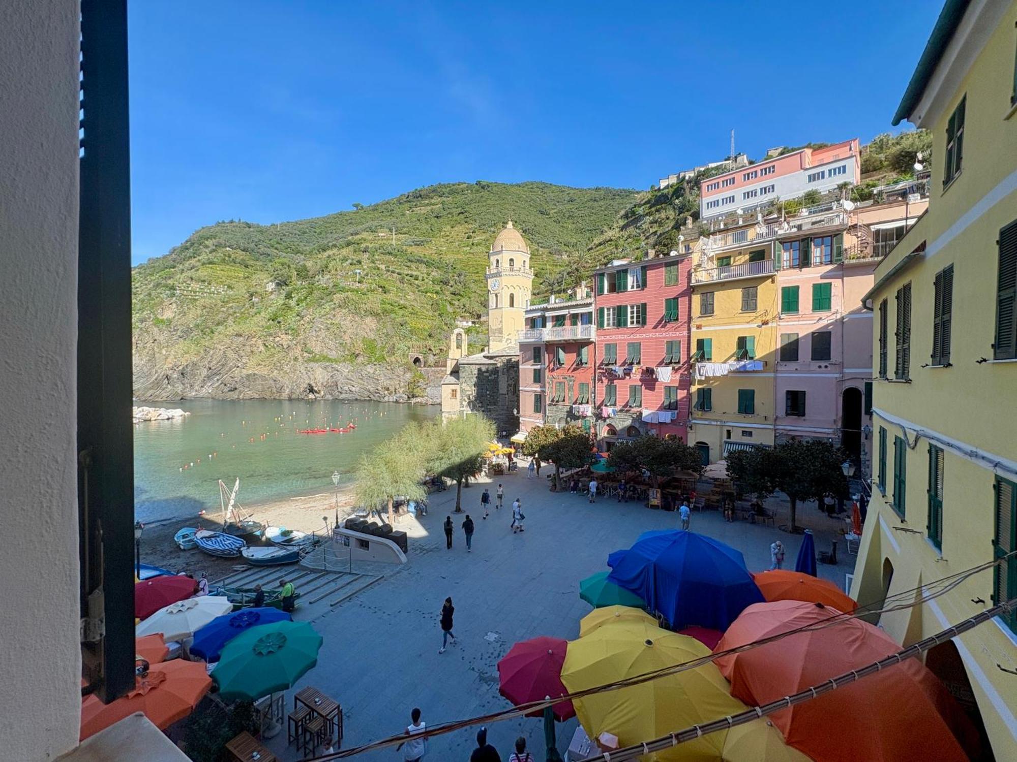 Marina Apartment, Unique, Authentic, Beachfront, 2 Aircondo Bdr , 2Bht, Easy To Train Or From Private Parking Vernazza Eksteriør billede